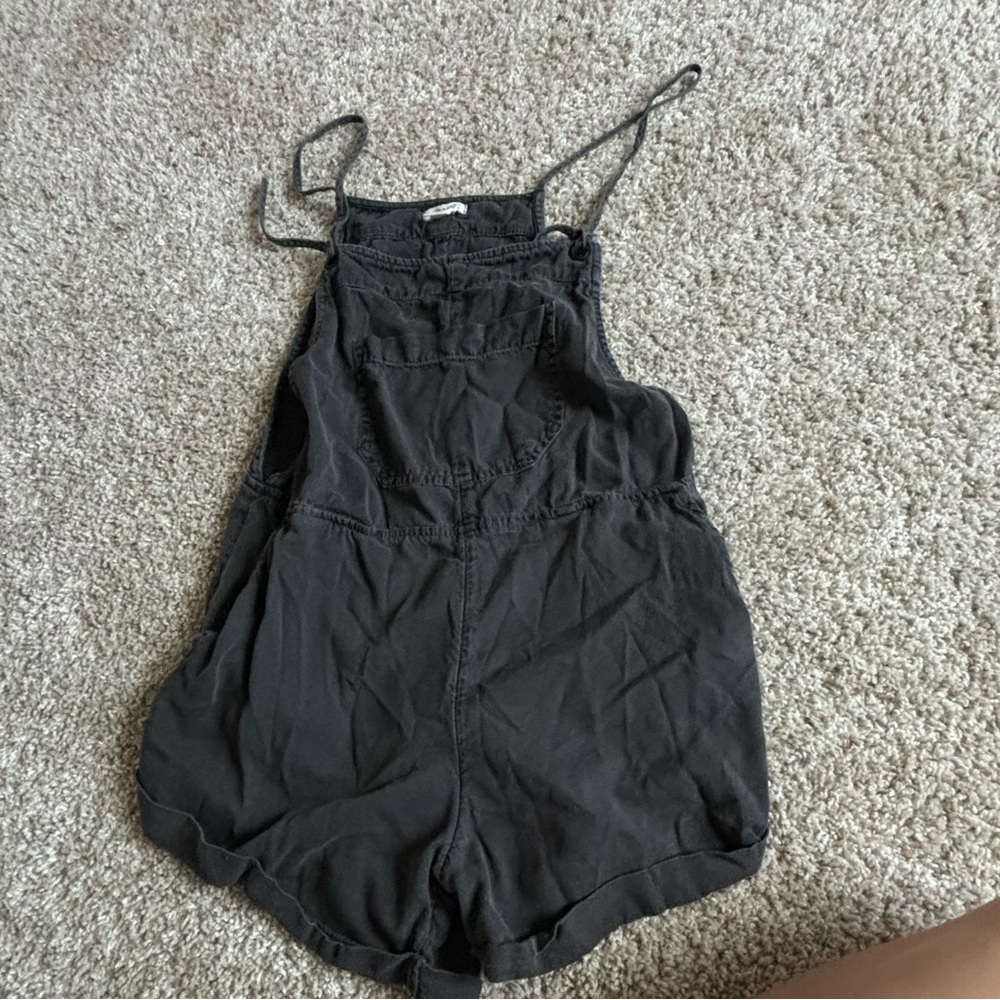 billabong romper worn once super cute size xs